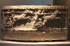 Musée-Arles-Course_de_chars1.jpg